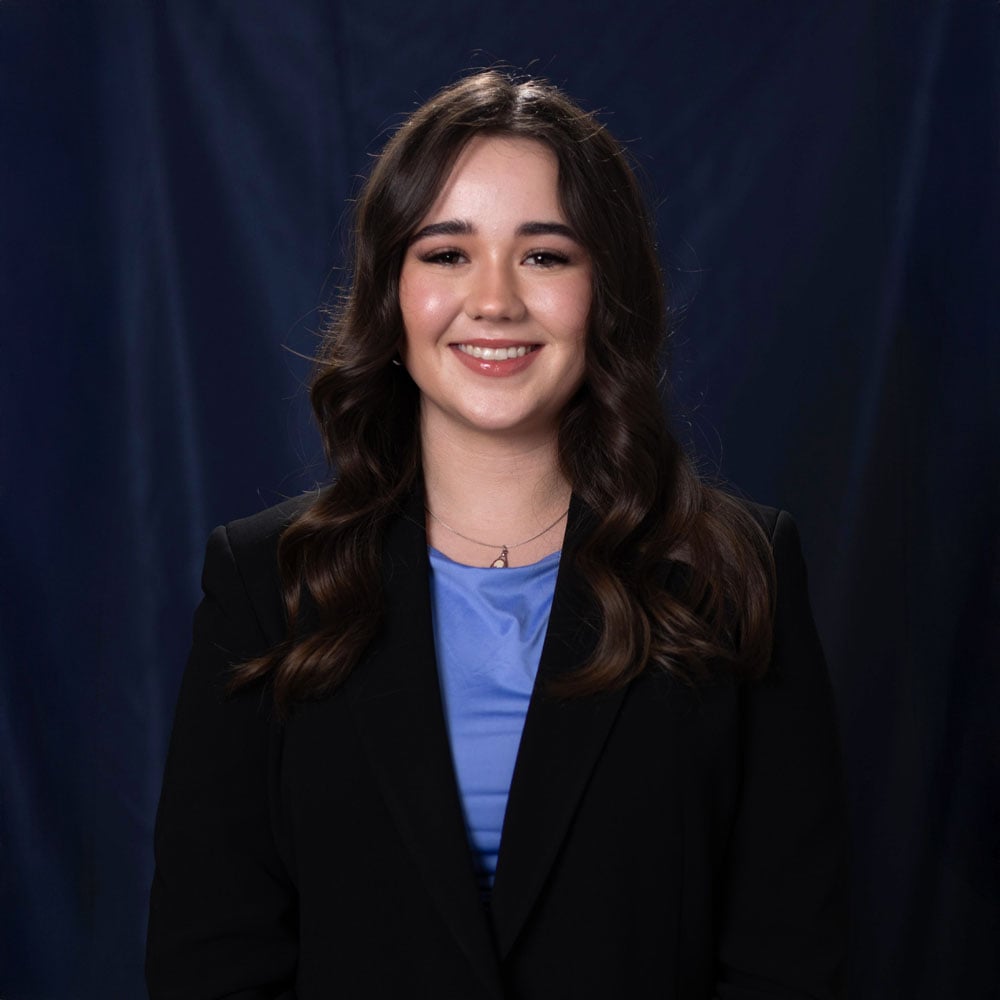 Ava Vavrick, Manager