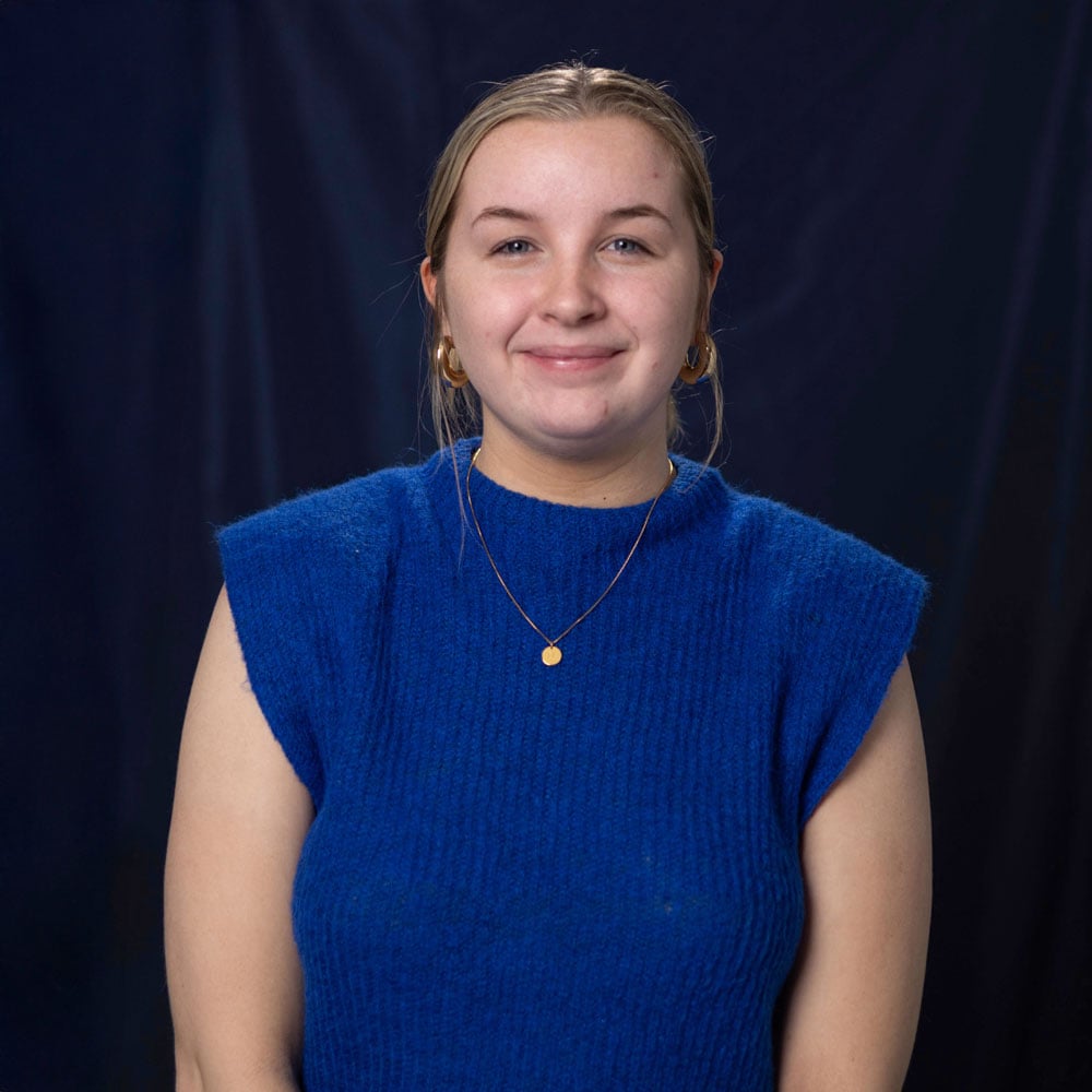 Devyn Hussey, Intern